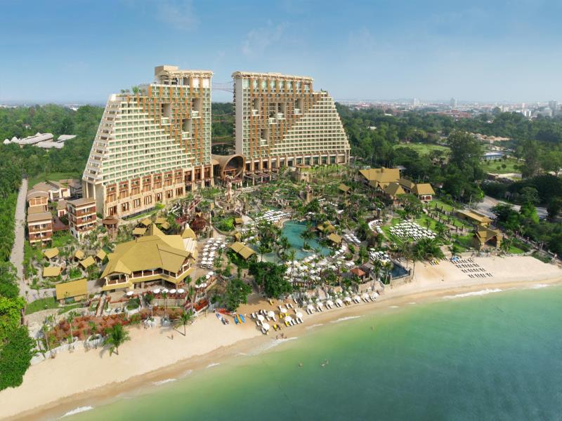 Centara Grand Mirage Beach Resort Pattaya (17)